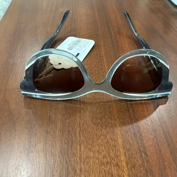 Thierry Lasry ICECREAMY Cat Eye Sunglasses Translucent Green Made in France